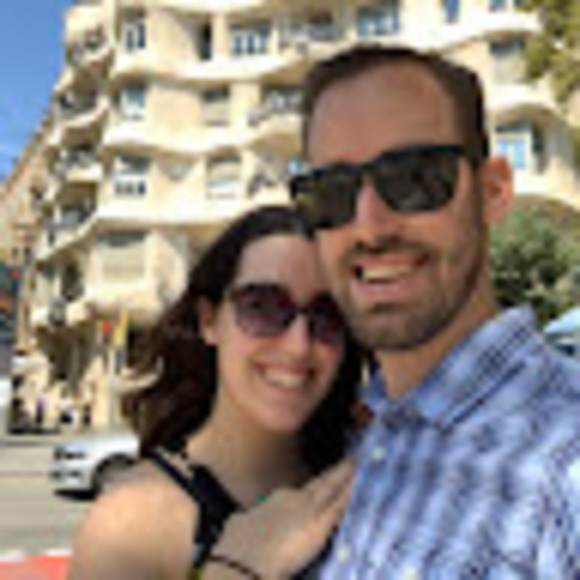 Meet your Posher, Danielle - Picture 1 of 1